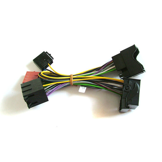 ADP 561 Adaptér pro HF sady Audi Seat Škoda VW