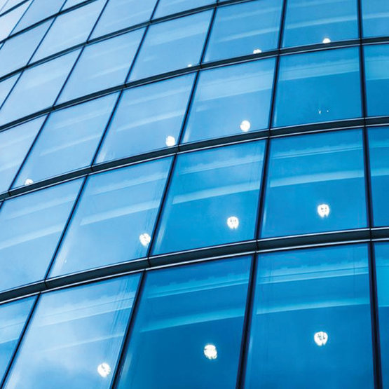 Solar Screen SILVER 370 XC protisluneční exteriérová fólie zrcadlová