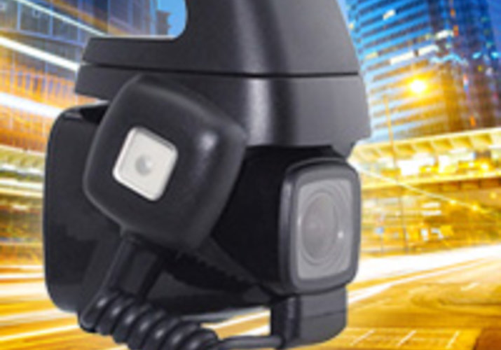 Nové kamery do auta s GPS, WiFi a mobilní aplikací