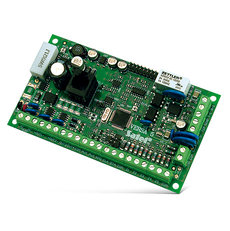 5 až 30 vstupov, 4 výstupy na doske, 2 výstupy na napájanie, možnosť rozšírenia na  12 výstupov