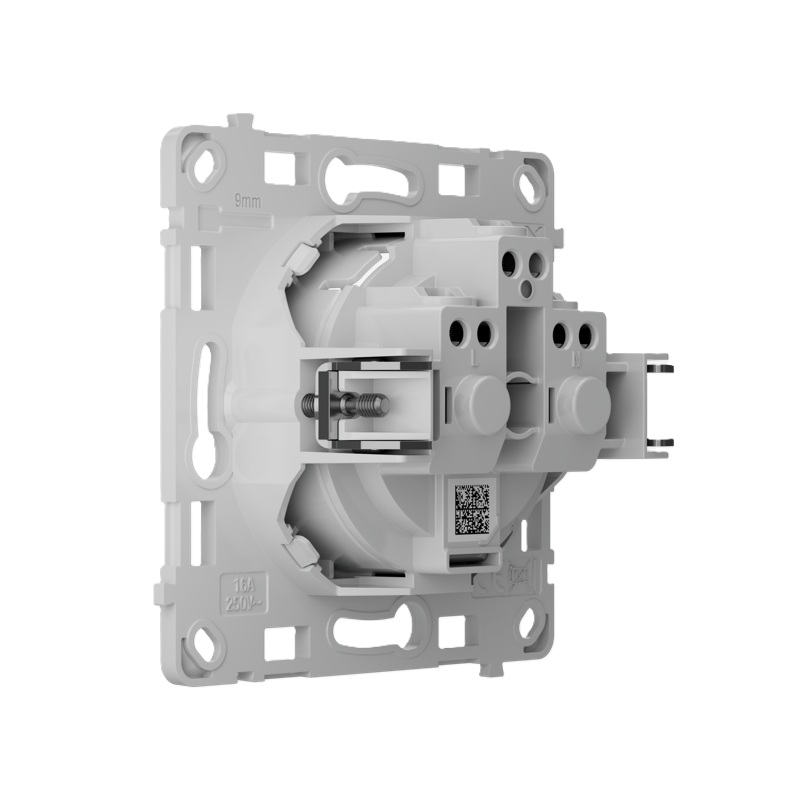 Ajax OutletCore (basic) vertical type E nástěnná zásuvka