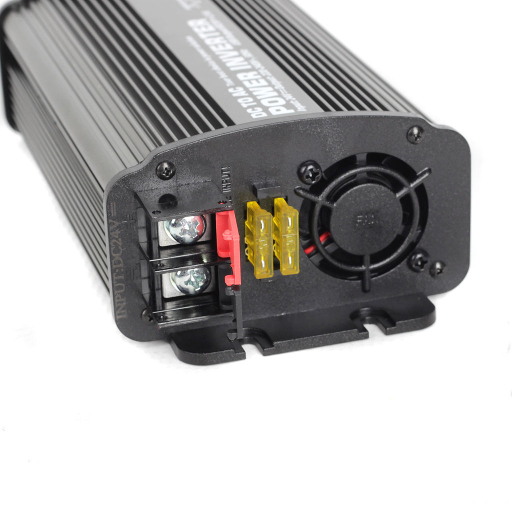 CAR600 Měnič napětí z 12V na 230V, USB, 600W - CAR600